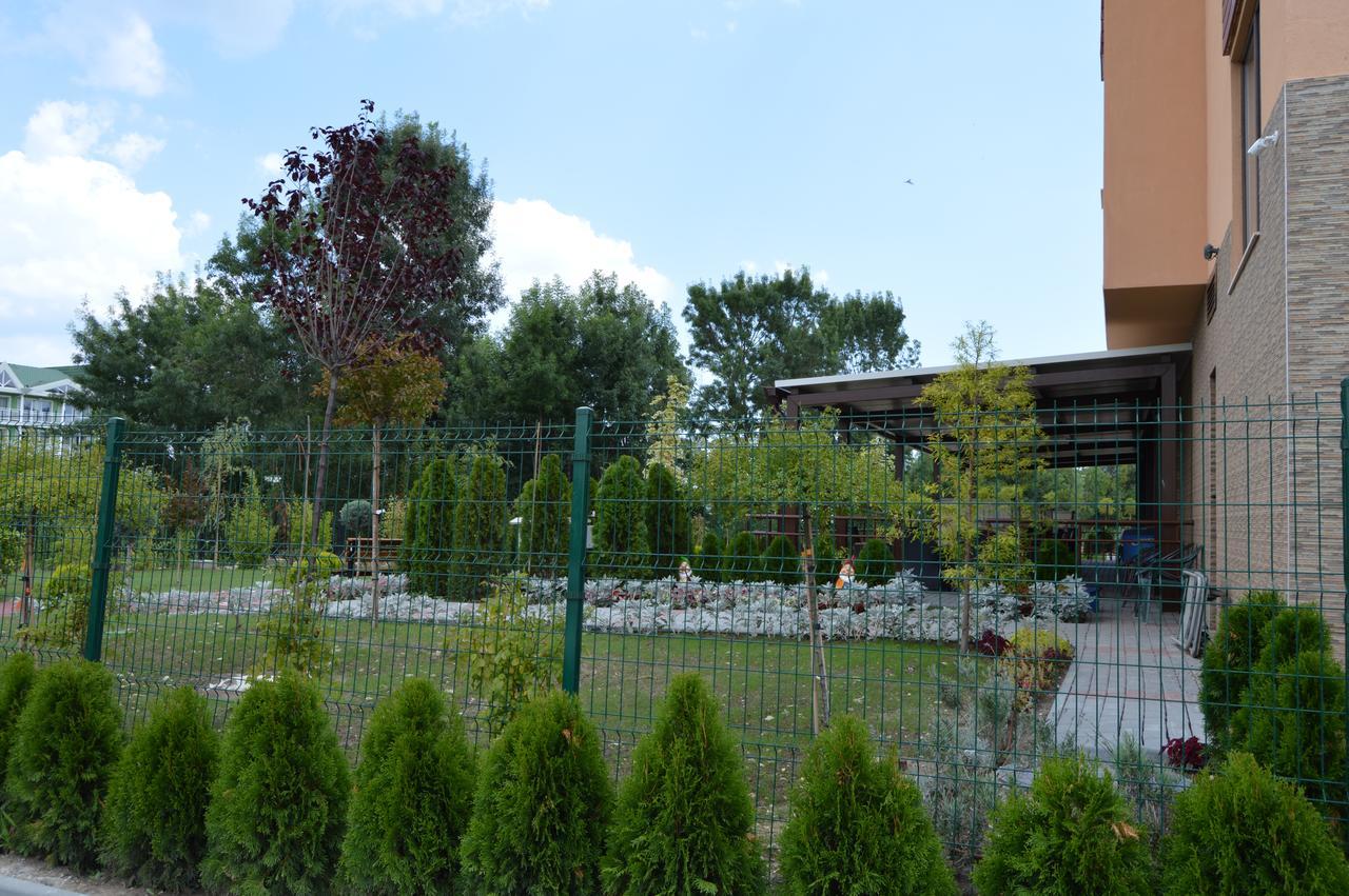 Hotel Camp And Pool Kranevo Esterno foto