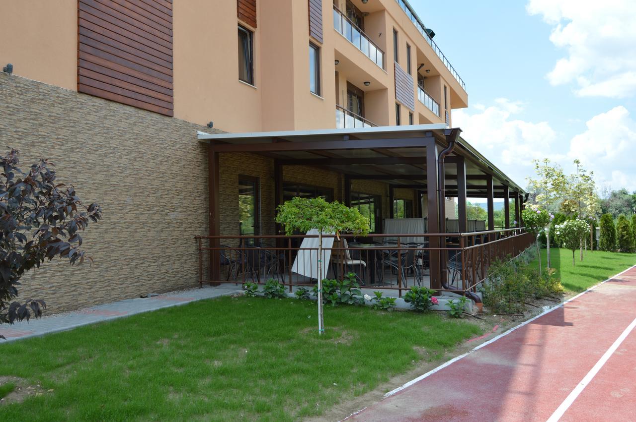 Hotel Camp And Pool Kranevo Esterno foto