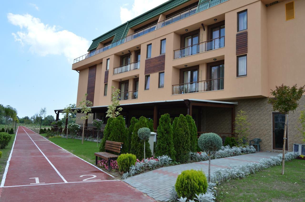Hotel Camp And Pool Kranevo Esterno foto