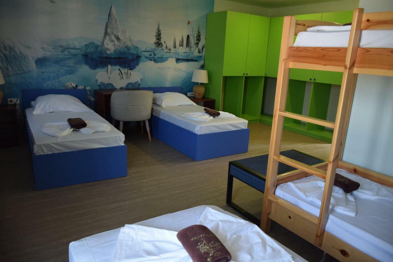 Hotel Camp And Pool Kranevo Esterno foto